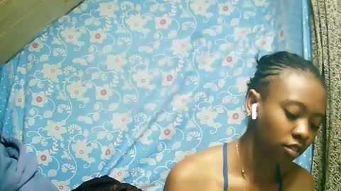 Snapshot of juliette9794 chatting on 09/25/25, 05:49 juliette9794 online show from 09/25/25, 05:49