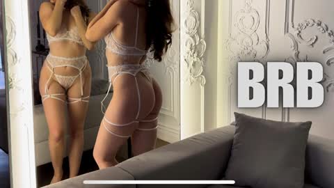 Julie online show from 12/11/24, 03:58