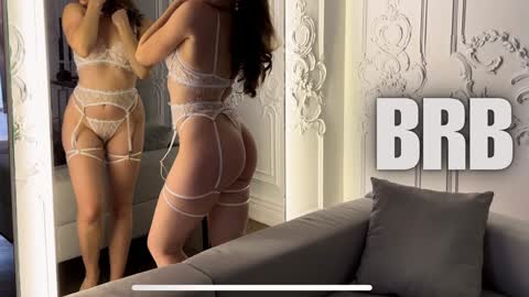 Julie online show from 12/12/24, 06:53