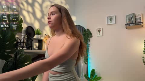 Julie online show from 12/17/24, 07:37