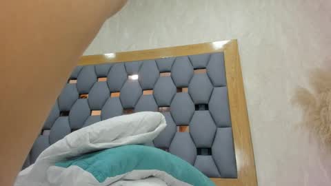 juliette_pretty_ online show from 04/29/26, 05:41