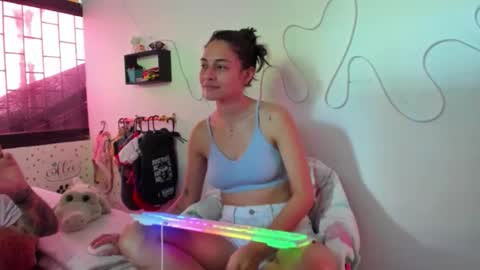 Snapshot of juliette_sweet05 chatting on 10/07/25, 03:09 juliette online show from 10/07/25, 03:09