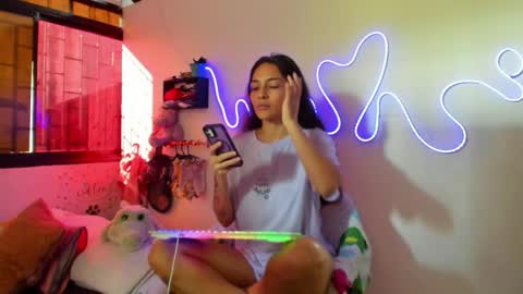 Snapshot of juliette_sweet05 chatting on 10/22/25, 08:52 juliette online show from 10/22/25, 08:52