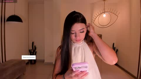 Snapshot of juliettemoreaux chatting on 05/03/26, 11:27 Juliette Moreau online show from 05/03/26, 11:27