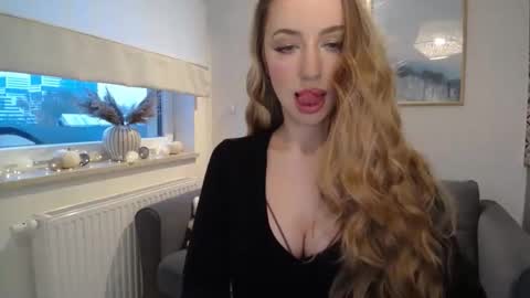 JulietteSensual online show from 11/16/25, 02:11
