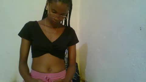 juliexexy online show from 02/06/25, 07:02