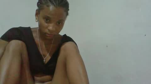 juliexexy online show from 02/12/25, 07:35