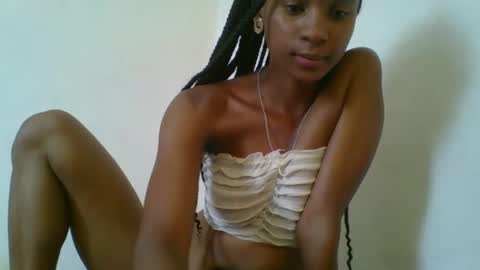 juliexexy online show from 02/14/25, 06:34