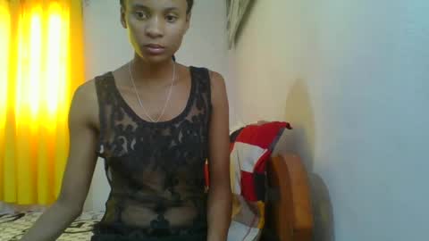 juliexexy online show from 02/19/25, 06:55