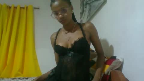 juliexexy online show from 02/19/25, 07:27