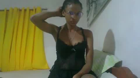 juliexexy online show from 02/20/25, 02:29