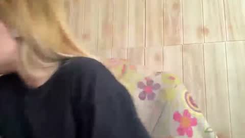 Malin online show from 07/15/26, 05:34