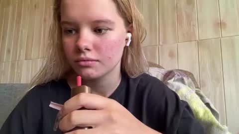 Malin online show from 07/17/26, 06:53