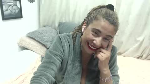 Snapshot of juliialove_ chatting on 01/31/25, 03:20 Juliia online show from 01/31/25, 03:20
