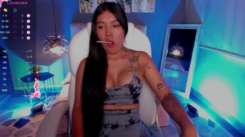 Julieta online show from 10/23/25, 08:40