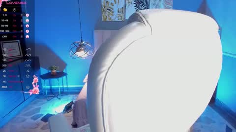 Julieta online show from 10/25/25, 08:47