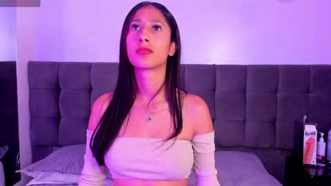 Juliana online show from 12/10/24, 02:27