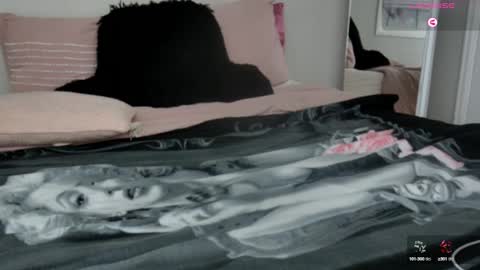 Juli Monroe online show from 01/02/25, 05:14