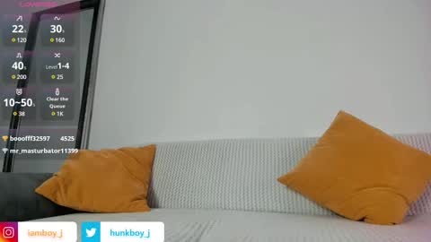 Snapshot of julio_fitxxx chatting on 02/09/25, 06:05 Ask me online show from 02/09/25, 06:05