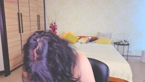 Snapshot of julissweet chatting on 09/18/25, 07:10 Asmodeus online show from 09/18/25, 07:10