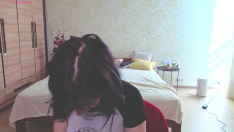 Snapshot of julissweet chatting on 09/21/25, 07:10 Asmodeus online show from 09/21/25, 07:10