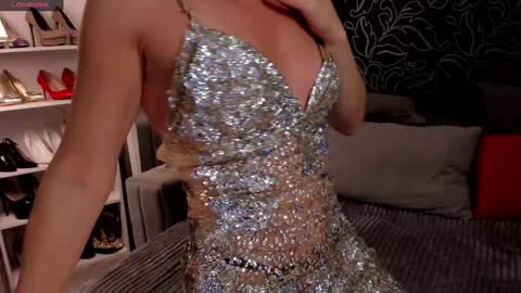 jullia_moor online show from 12/04/24, 04:21