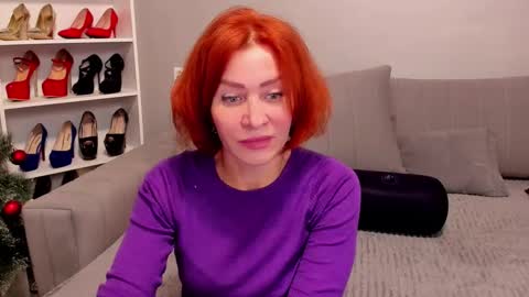 jullia_moor online show from 12/22/25, 01:13