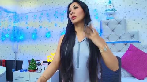 Julieta Reyes   online show from 12/19/24, 11:50