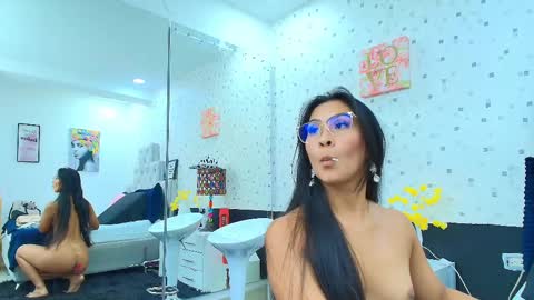 Julieta Reyes   online show from 02/19/25, 06:10