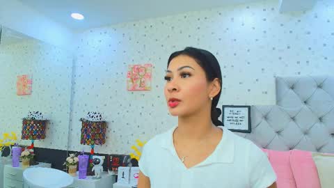 Julieta Reyes   online show from 09/10/25, 11:43