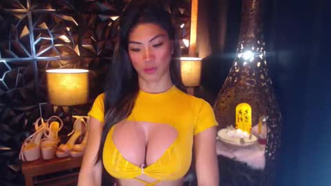 jullimiller online show from 02/23/25, 05:39
