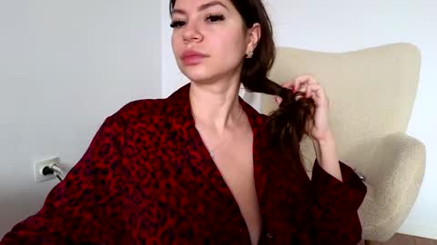 Jully online show from 12/09/24, 10:22