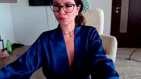 Jully online show from 07/04/26, 12:44