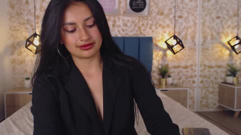 Julietha  online show from 12/09/24, 11:34