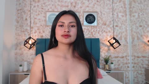 Julietha  online show from 12/23/24, 08:14