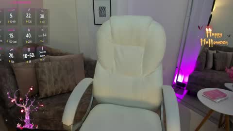 July Adams online show from 10/20/25, 07:20