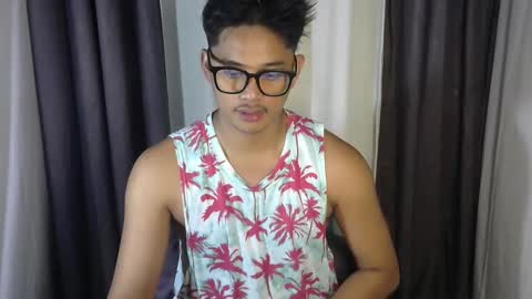 Snapshot of julz_alwayshorny chatting on 10/18/25, 03:35 call me julz online show from 10/18/25, 03:35