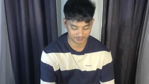 Snapshot of julz_alwayshorny chatting on 10/20/25, 01:44 call me julz online show from 10/20/25, 01:44