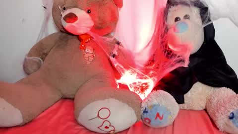 Snapshot of junbootix chatting on 10/13/25, 11:16 ANGELINA indepen camgrl  online show from 10/13/25, 11:16