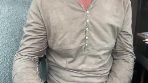 Snapshot of junction1000 chatting on 09/16/25, 10:16 Gregor online show from 09/16/25, 10:16