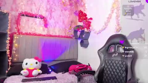 june__moon online show from 07/28/26, 03:21