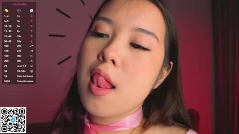 Bella online show from 10/28/25, 04:16