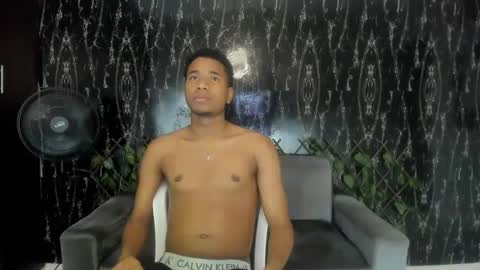 Snapshot of juniorhot07 chatting on 09/19/25, 07:43 juniorhot07 online show from 09/19/25, 07:43