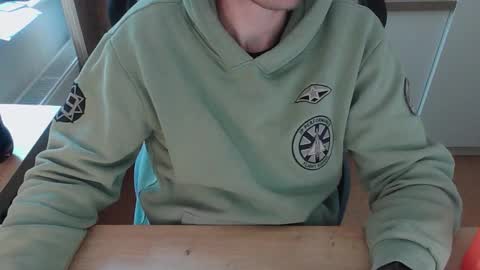 junk2711 online show from 09/25/25, 02:32