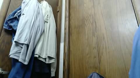 Snapshot of junk_yard_dog chatting on 11/01/25, 01:35 Dave online show from 11/01/25, 01:35