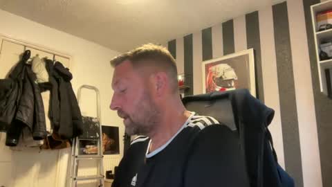Junky online show from 08/03/26, 02:44