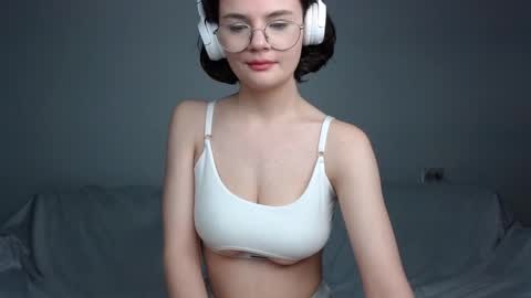 JunneWers online show from 01/21/25, 09:36