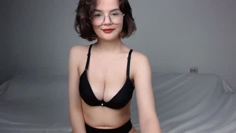 JunneWers online show from 01/24/25, 05:53