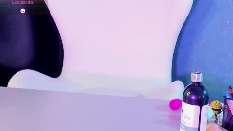 Snapshot of junosomnum chatting on 02/17/25, 04:09 junosomnum online show from 02/17/25, 04:09