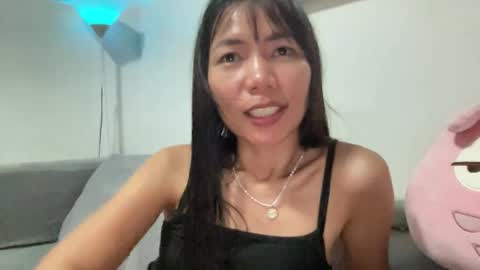 Snapshot of junovaughn chatting on 09/12/25, 02:17 junovaughn online show from 09/12/25, 02:17